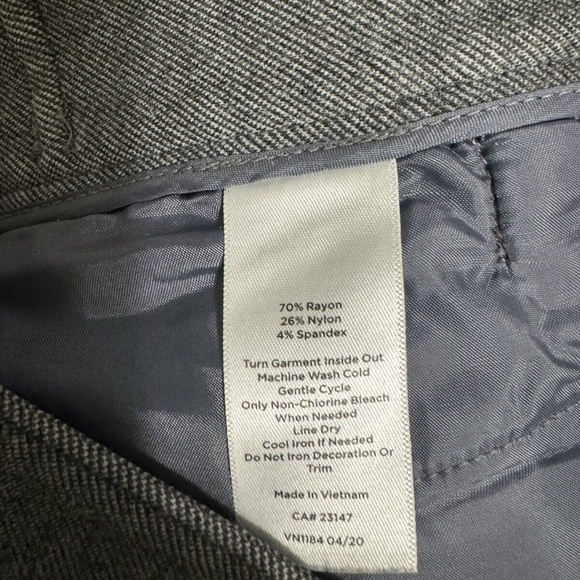 Talbots "Lexington" Size 4 Gray Skinny Leg  Mid-Rise Ankle Length Pants - EUC - Picture 6 of 6